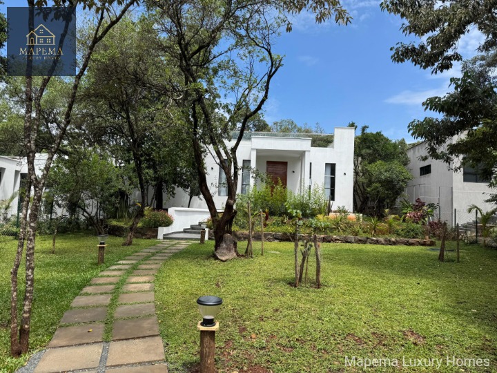 3 bedroom fully furnished in Karen mukoma road