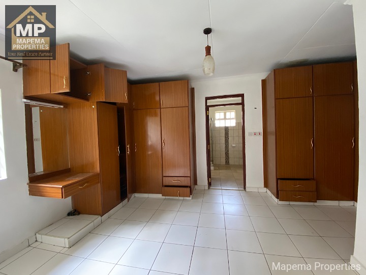 5 bedroom house for rent in Karen Banda lane