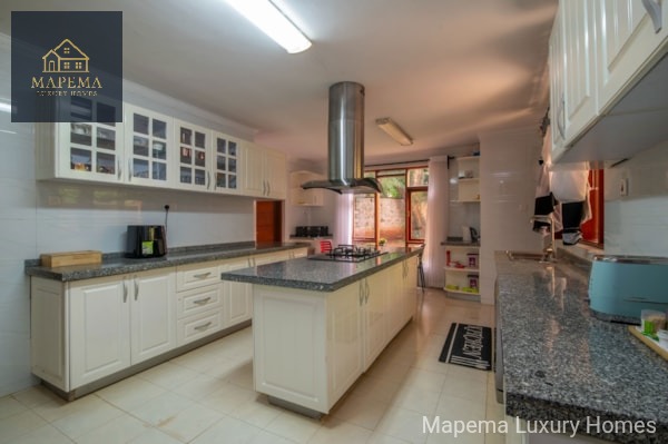 4 bedroom luxury house for rent in Karen miotoni