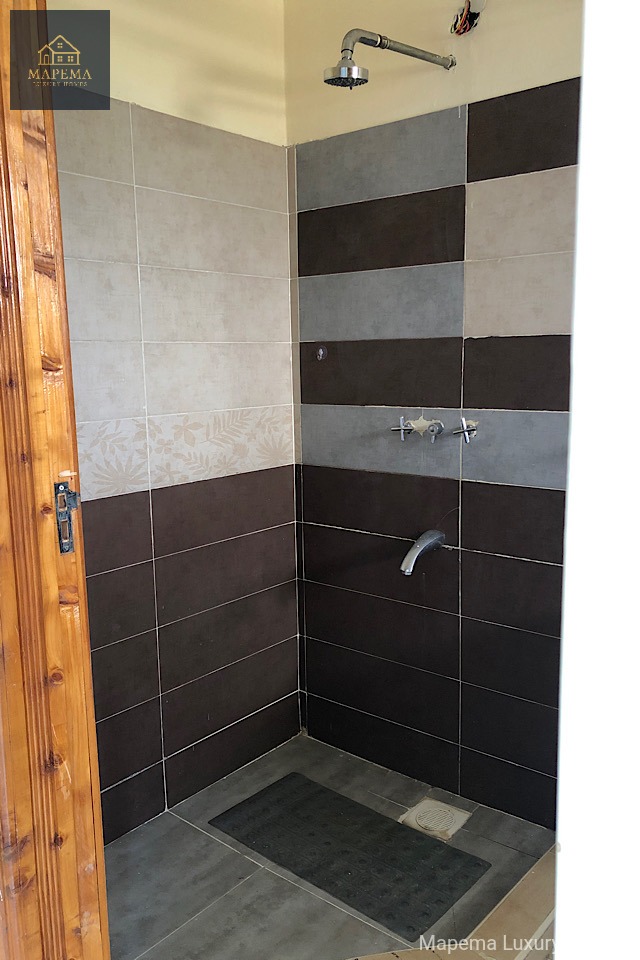 Well-Located 3 Bedroom Apartment | Karen Shopping Centre | Easy Access – KES 100,000