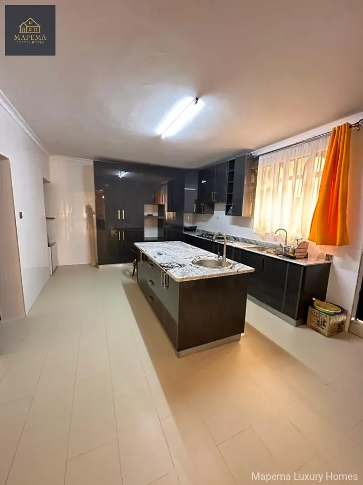 Luxury Mansion for Sale in Karen Plains