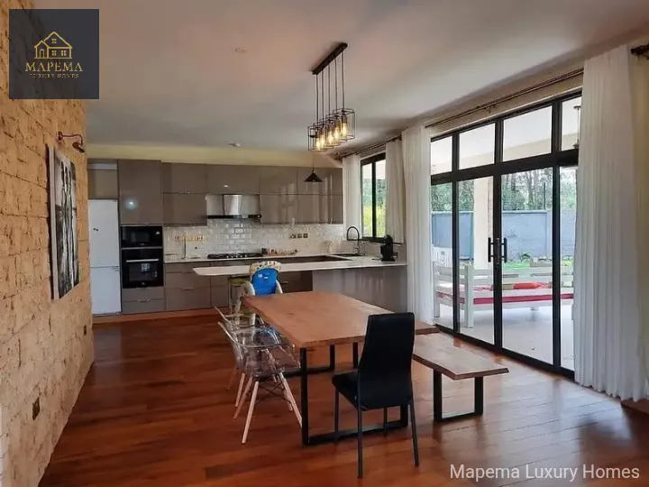 4 bedroom house for sale in Karen mukoma road