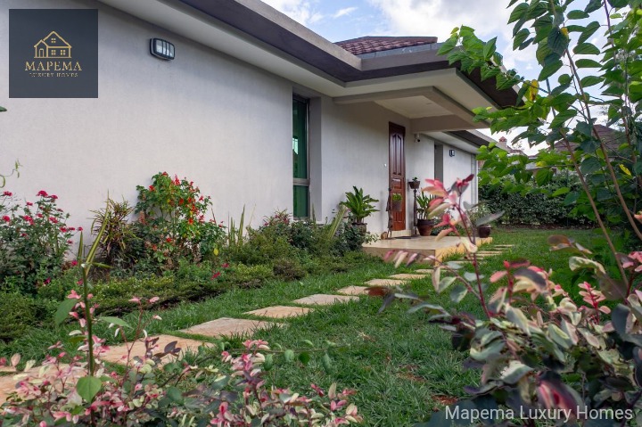 House for rent at Hillcrest drive, Karen, Nairobi, Kenya