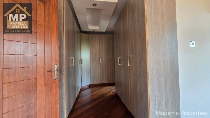 Modern 5 Bedroom House for Rent in Old Runda