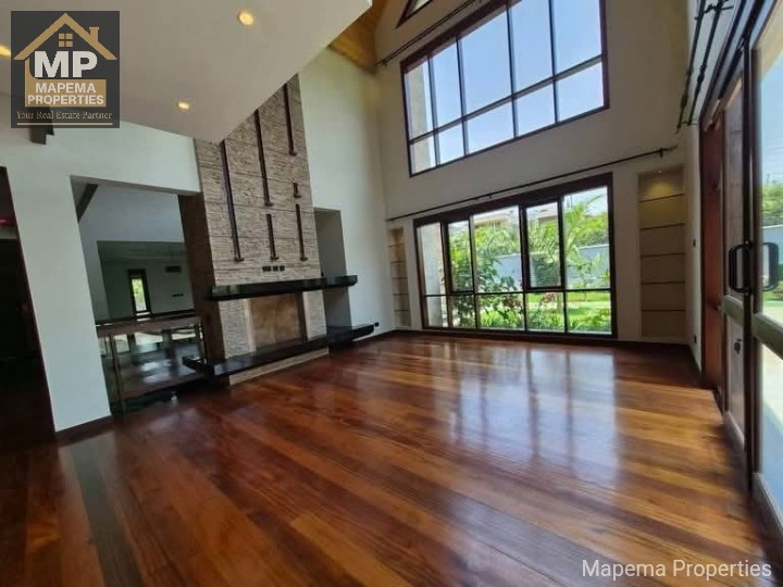 4 Bedroom Ambassadorial Residence for Sale in Runda Mumwe, Nairobi