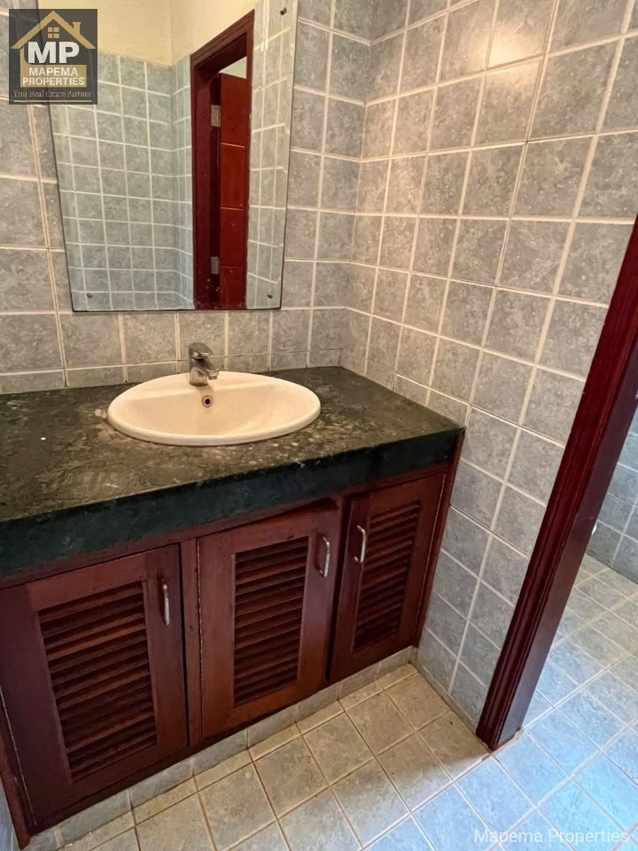 UN/EU-Approved 5 Bedroom House for Rent in Runda, Nairobi