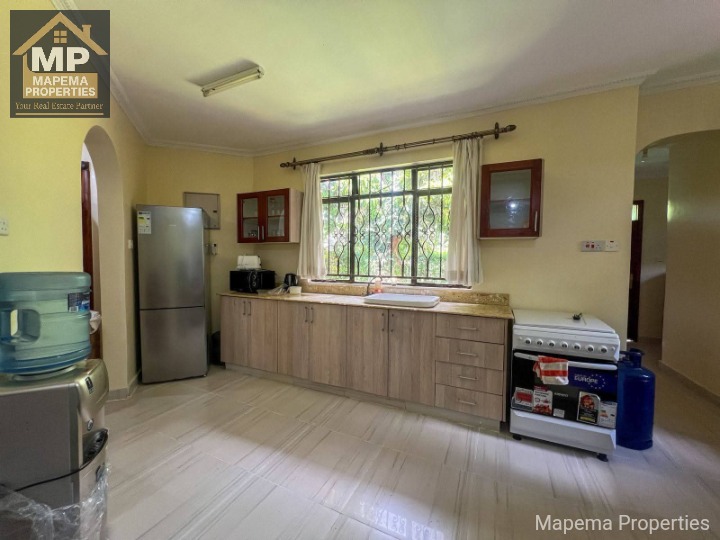 Runda β Charming 2-Bedroom Cottage with Private Garden | TO LET
