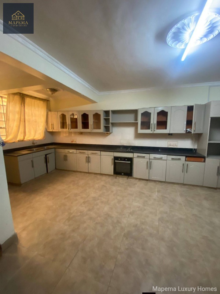 SPACIOUS 8-BEDROOM HOME TO LET IN KAREN FAIRACRES