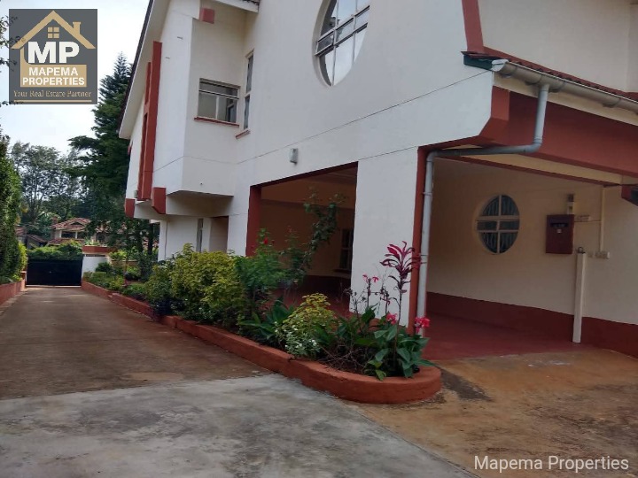 Runda – Spacious 4-Bedroom House for Rent (Residential or Commercial Use)