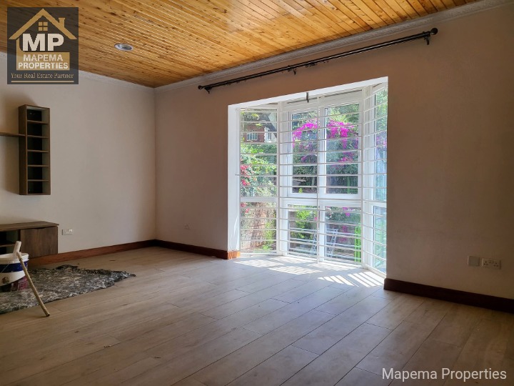 Timeless Elegance in Roslyn Estate — 5-Bedroom Residence for Rent Location: Roslyn Estate (Rosslyn Estate)