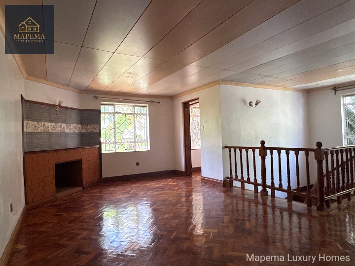 This elegant 4-bedroom all en-suite house with a DSQ is located in the highly sought-after Karen Hardy area