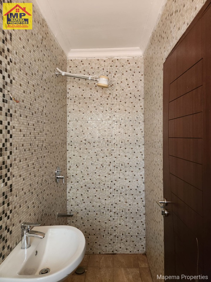 3 bedroom bungalow for rent in Karen