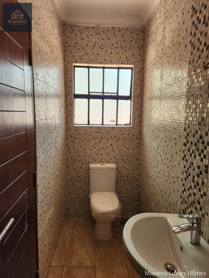 3 Bedroom All Ensuite Guest House for Rent in Karen Rent: Ksh 200,000 Per month