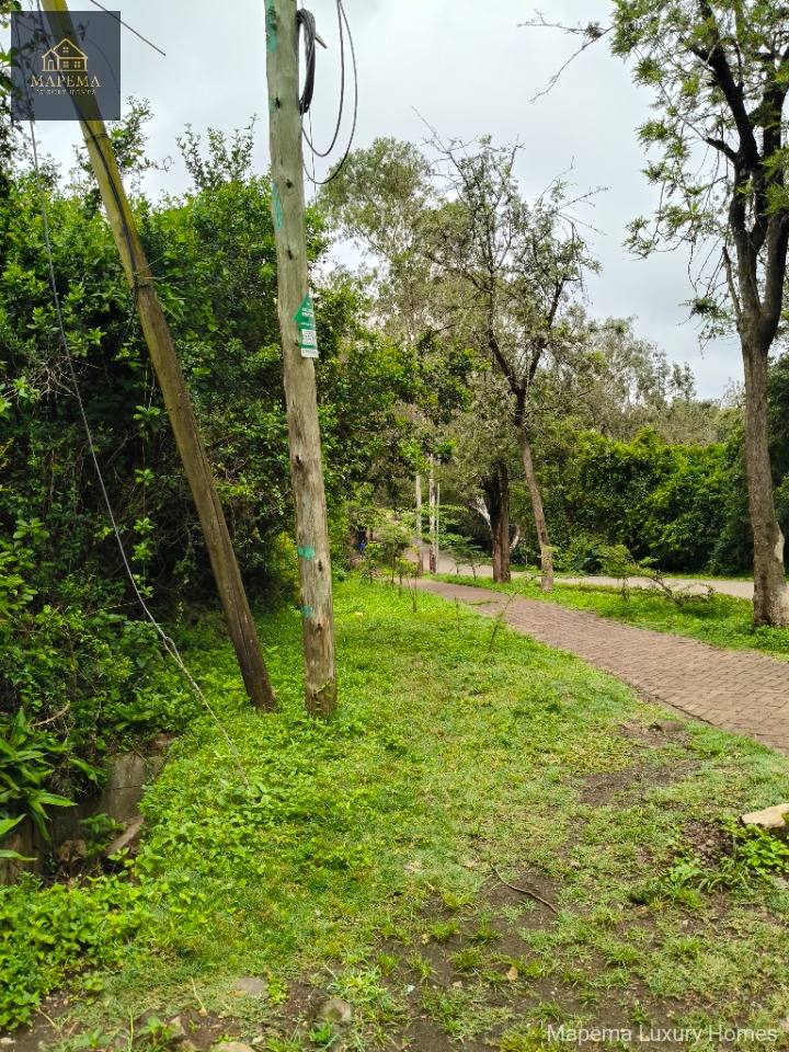 1 acre land for sale in Karen ndovu road/lane