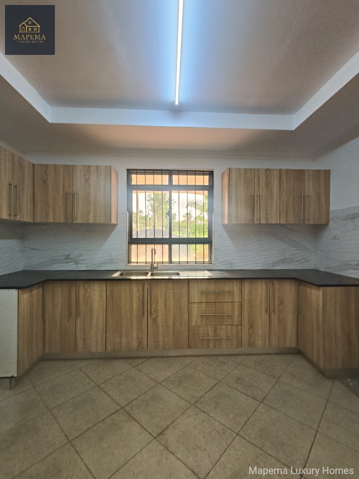 7 BEDROOM HOUSE FOR RENT IN KAREN