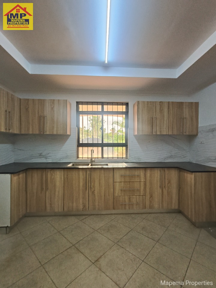 LUXURY 7 BEDROOM STAND-ALONE HOUSE + DSQ WITH SWIMMING POOL FOR RENT IN KAREN