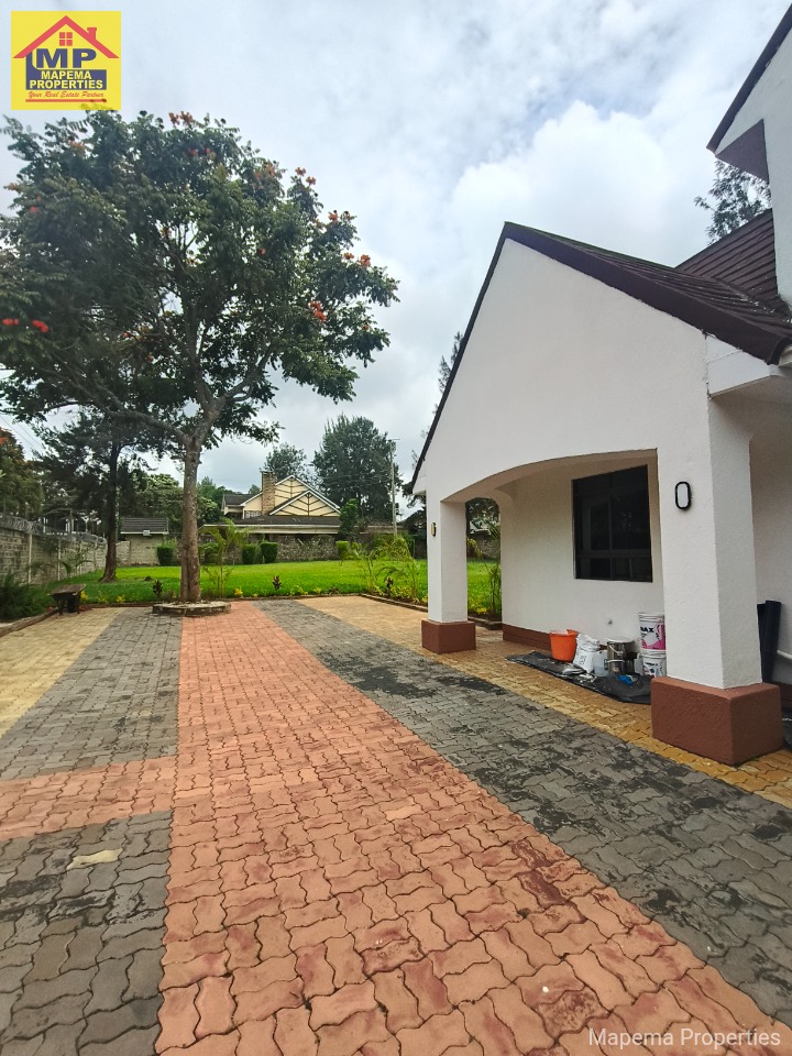 LUXURY 7 BEDROOM STAND-ALONE HOUSE + DSQ WITH SWIMMING POOL FOR RENT IN KAREN