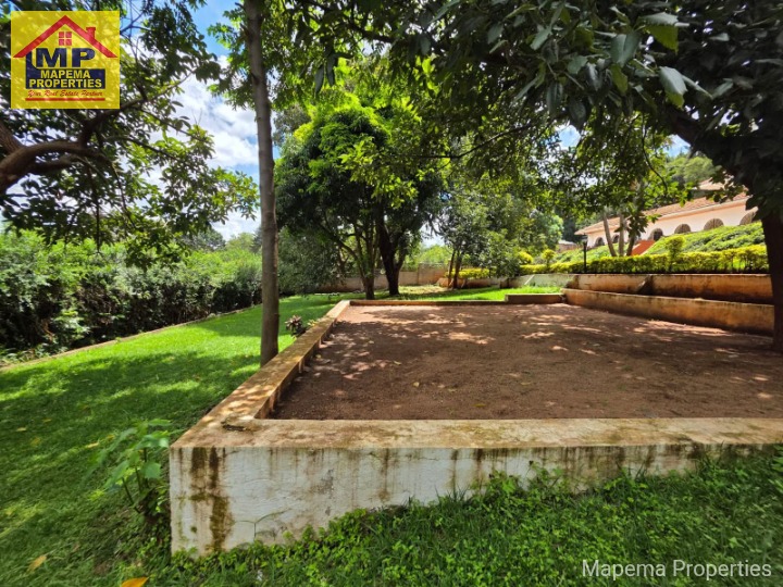 Exclusive 8-Bedroom Luxury Estate For Sale – Lavington (Kanjata Road) 💰 Asking Price: KES 300 Million