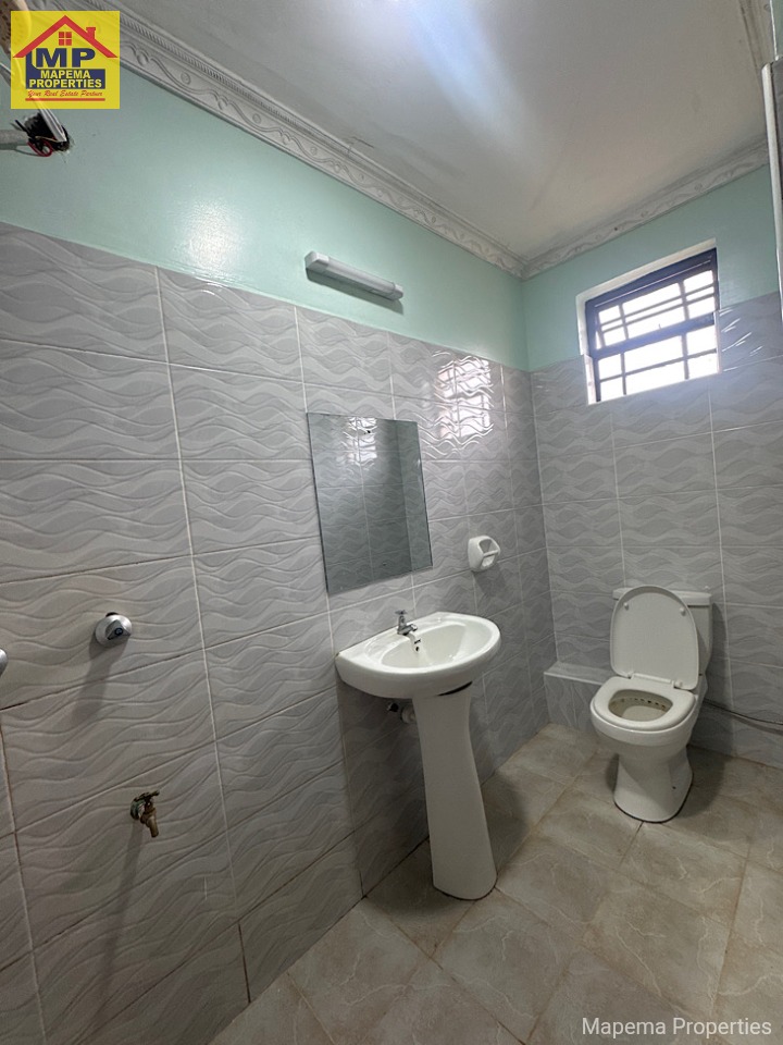 4 Bedroom All Ensuite House + DSQ in Karen Kerarapon ā KSh 130,000