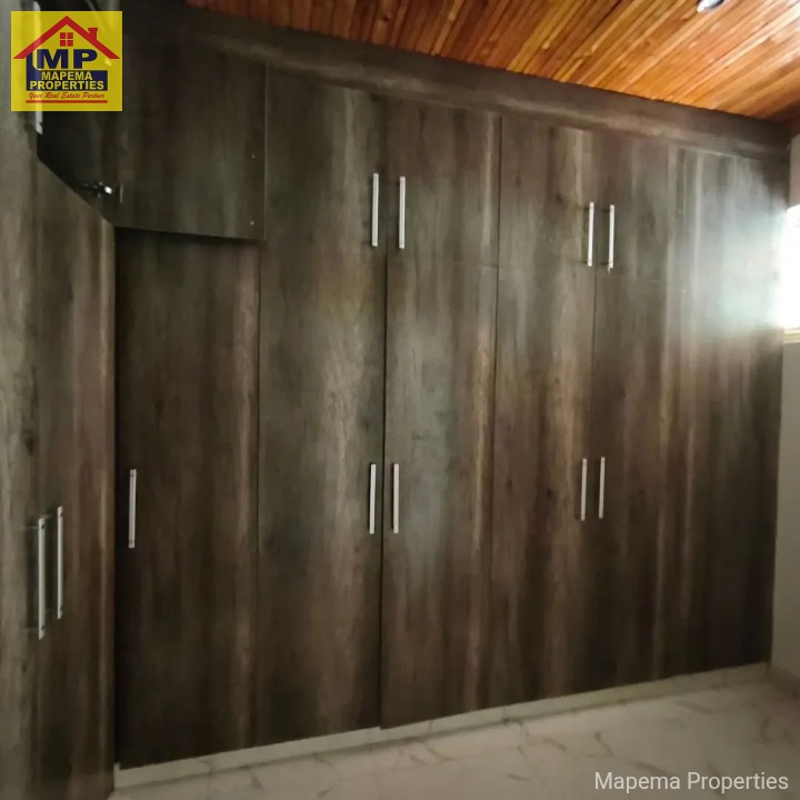 6-Bedroom House for Rent – Karen