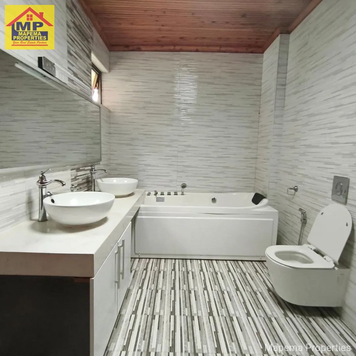 6-Bedroom House for Rent – Karen