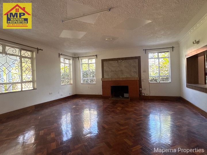Spacious 4 Bedroom All En-Suite House for Rent ā Karen Hardy
