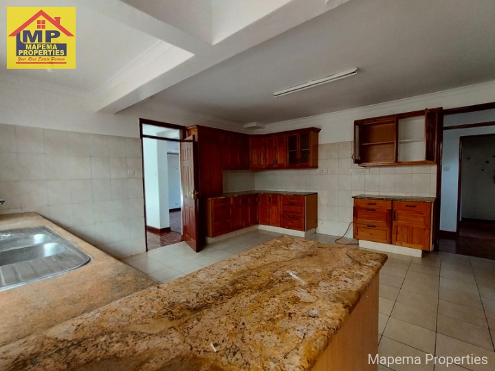 Luxury 5 Bedroom All-EnSuite House with DSQ on Half-Acre Private Garden in Karen Miotoni
