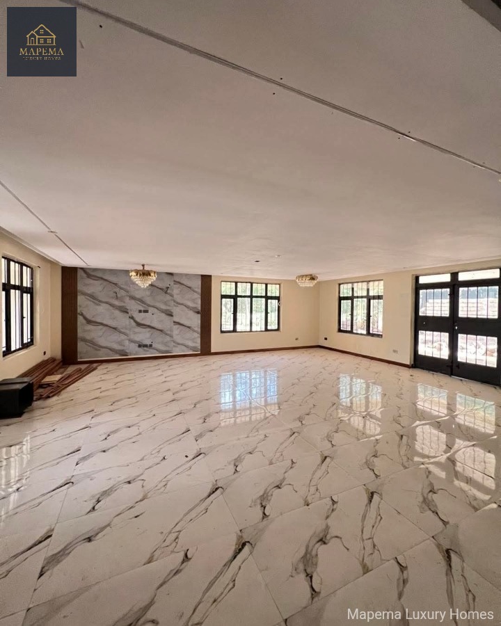 11-Bedroom Ultra-Luxury Residence π‘ 11-Bedroom Ultra-Luxury Residence for Sale β Karen Bogani