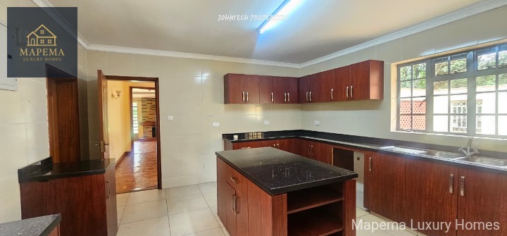 URGENT SALE / RENT β BEAUTIFUL 5 BEDROOM FAMILY VILLA IN KAREN | PRIVATE, SPACIOUS & FULL OF COMFORT