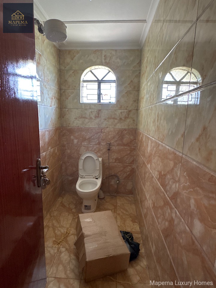 Modern 2-Bedroom En-Suite Home with Private Backyard β Bogani Road, Karen