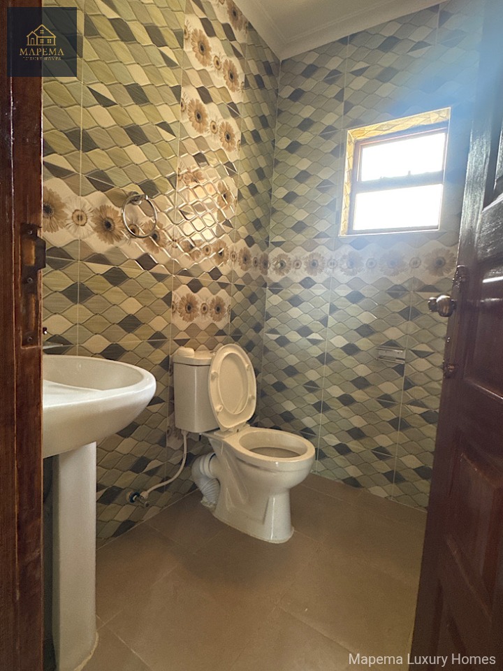 Modern 2 Bedroom House for Rent on Bogani Road β Private Compound Living