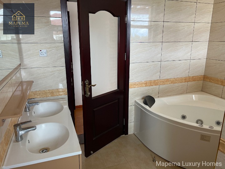 Elegant 5 Bedroom House for Rent in Karen Bogani