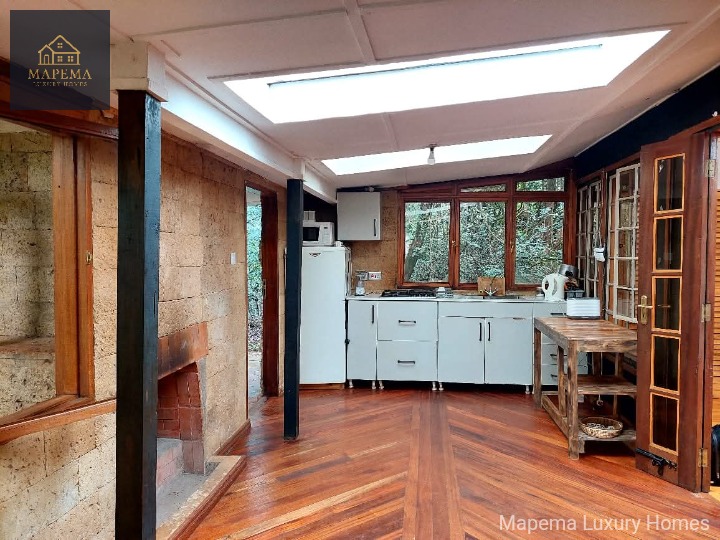 KAREN | CHARMING 2 BEDROOM WOODEN COTTAGE IN A GATED COMMUNITY to