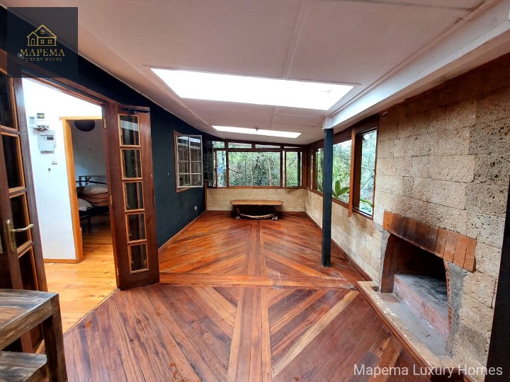 KAREN | CHARMING 2 BEDROOM WOODEN COTTAGE IN A GATED COMMUNITY to