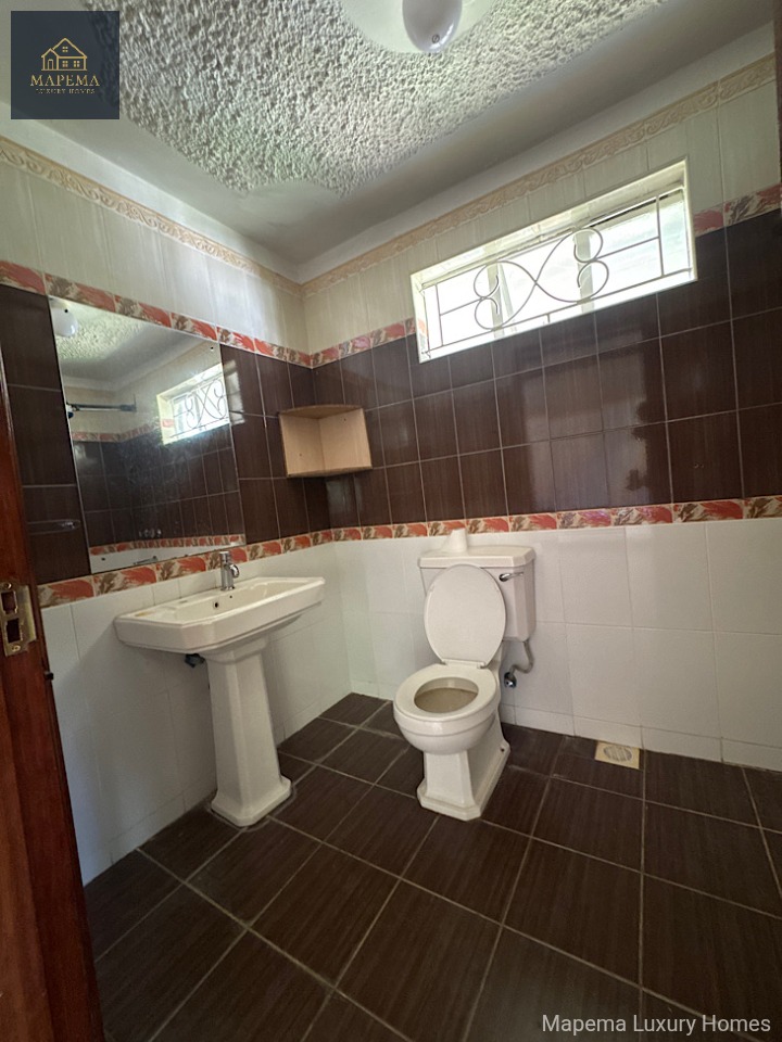 KAREN HARDY β SPACIOUS 4 BEDROOM ALL ENSUITE HOUSE WITH DSQ