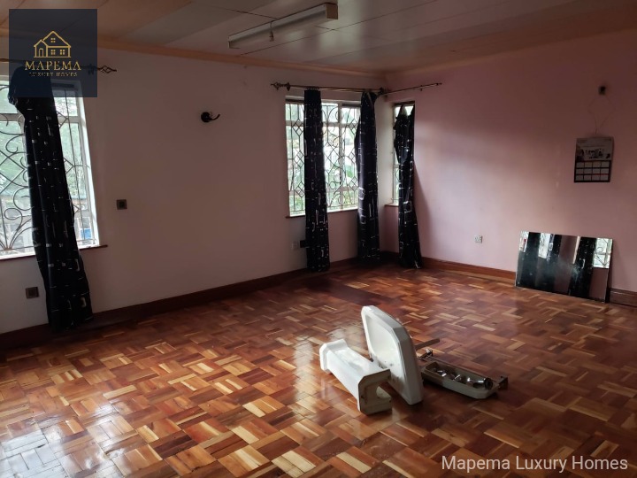 KAREN HARDY β SPACIOUS 4 BEDROOM ALL ENSUITE HOUSE WITH DSQ