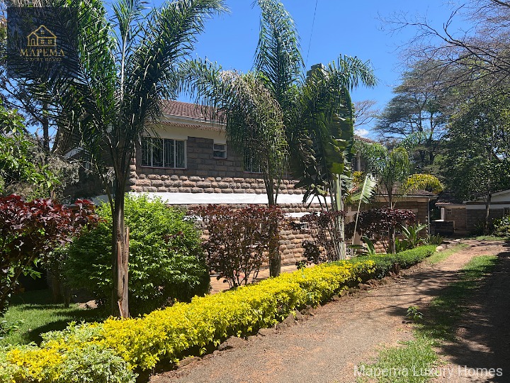 KAREN HARDY | ELEGANT 5 BEDROOM FAMILY HOME