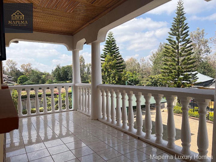 HARDY, KAREN β Spacious 5 Bedroom Family Home To Let