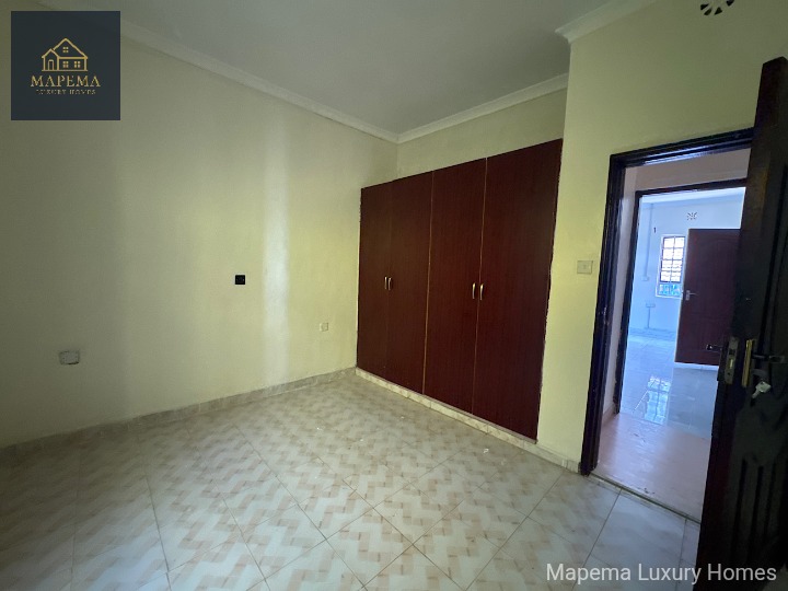 KAREN BOMAS OF KENYA, FOREST EDGE ROAD, NAIROBI, KENYA β Spacious 3 Bedroom House with Private Compound For Rent
