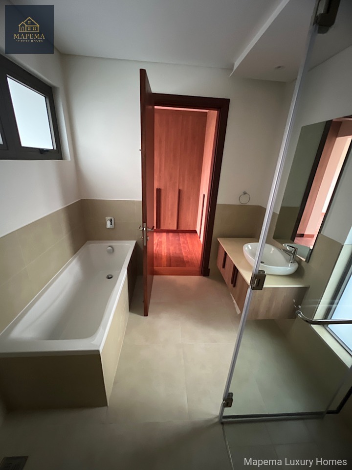 MAPEMA LUXURY HOMES β 5 BEDROOM HOUSE WITH POOL & GYM FOR RENT IN BOMAS OF KENYA / GALLERIA, KAREN, NAIROBI, KENYA