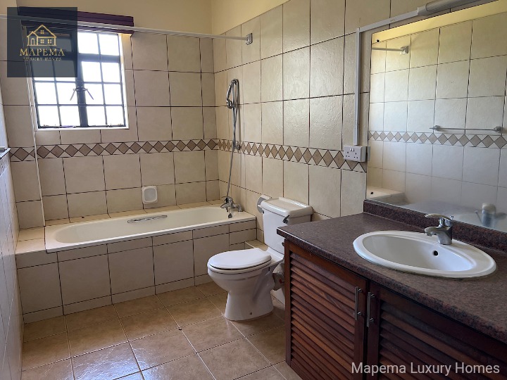 Elegant 4 Bedroom All En-Suite House for Rent β Miotoni Road, Karen