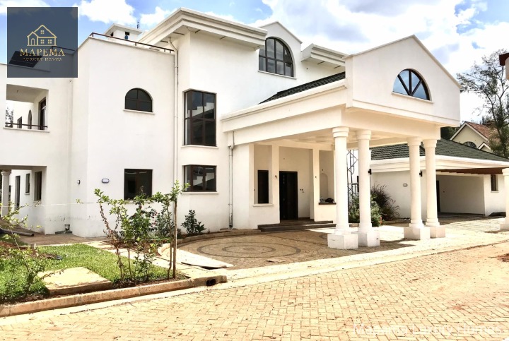 6 Bedroom Luxury Townhouse for Rent in Karen – Ndege Road