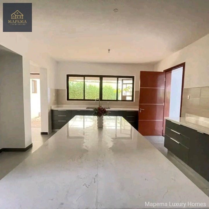 5-Bedroom Townhouse for Rent in Karen – Ololua