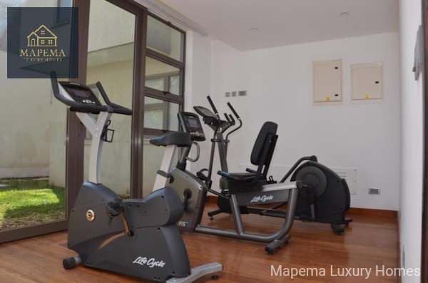 Luxurious 5-Bedroom Villa for Rent in Karen – Miotoni, Warai Road