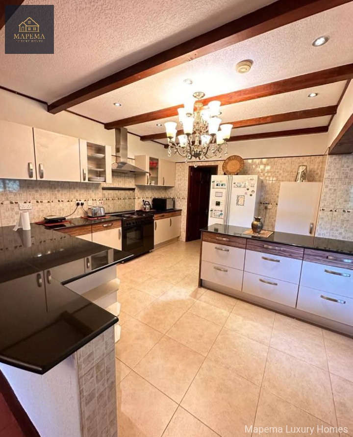 TO LET β Newly Renovated 4-Bedroom All-En-Suite Bungalow | Miotoni West, Karen