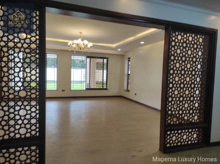 TO LET – Newly Built 4-Bedroom Villa + DSQ on ½ Acre | Karen Fana Road
