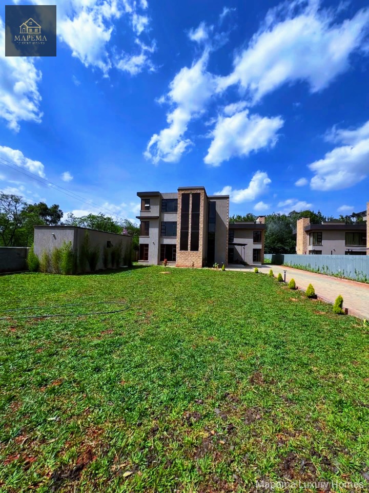 🏡 New & Elegant 6-Bedroom All En-Suite Villa for Sale in Karen – Mukoma Road