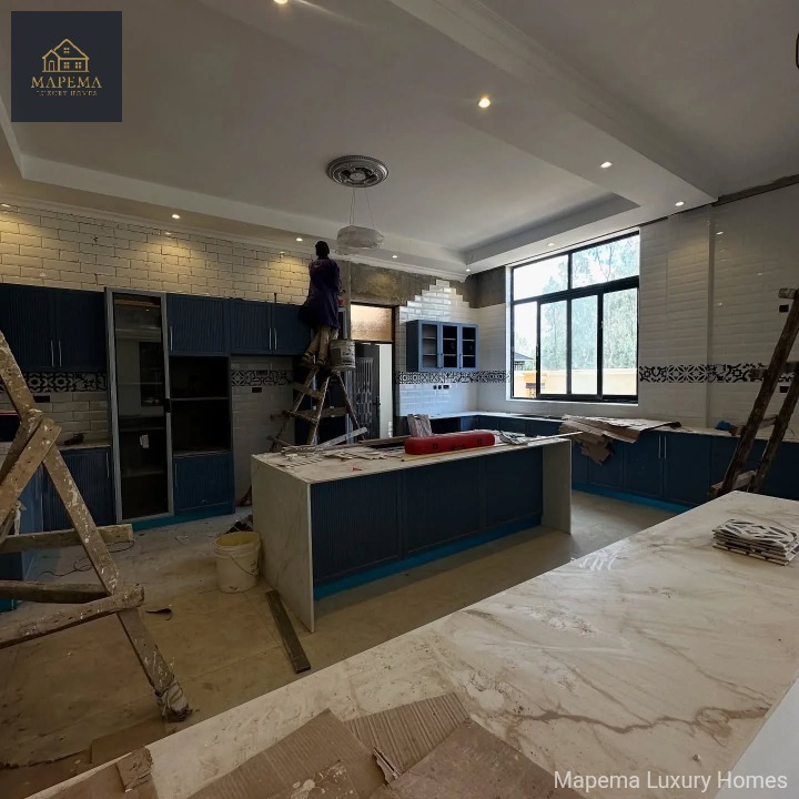 π‘ Elegant 7-Bedroom Villa for Sale in Karen β Mokoyeti West