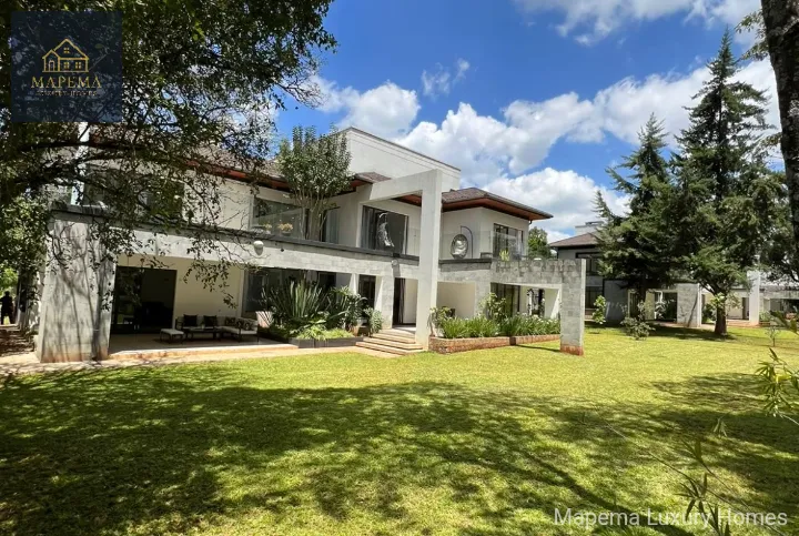 House for sale at Ololua road, Karen, Nairobi, Kenya