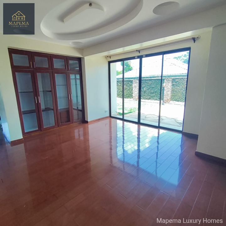 🏡 Elegant 5-Bedroom All En-Suite House for Rent in Karen – Bogani Road  💰 Rent: KSh 450,000 Per Month